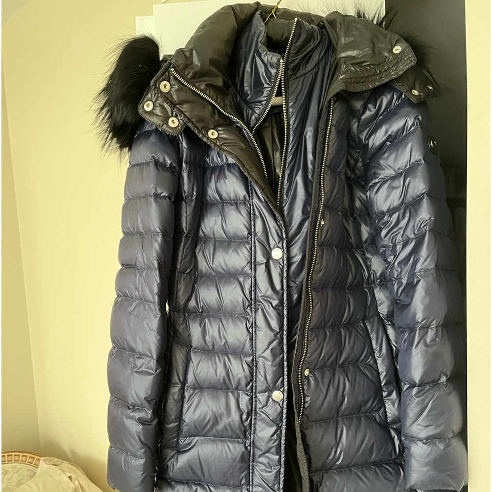 Andrew Marc woman’s size small winter puffer coat with detachable hood